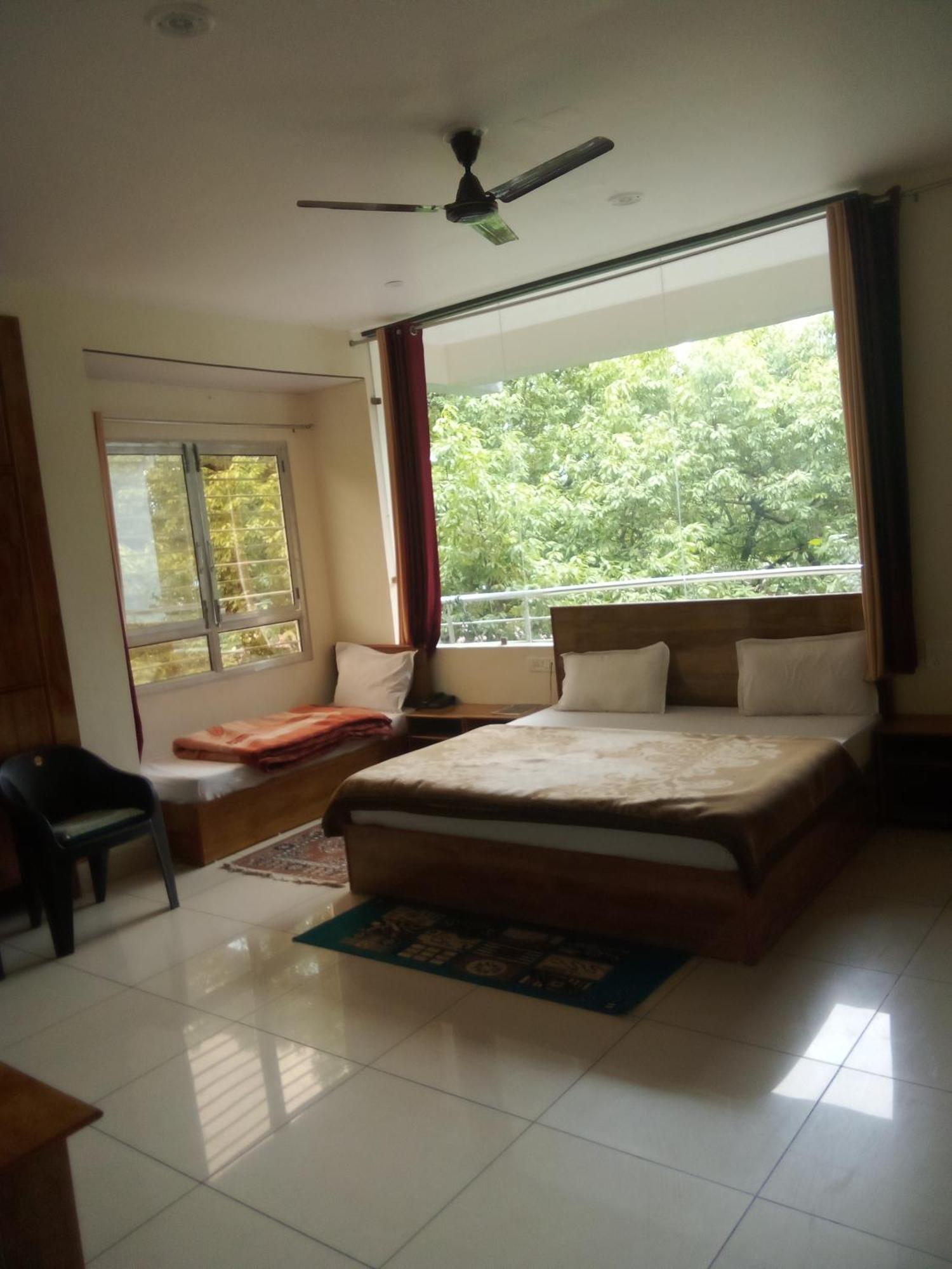 Hotel Lansblue 兰斯顿 外观 照片